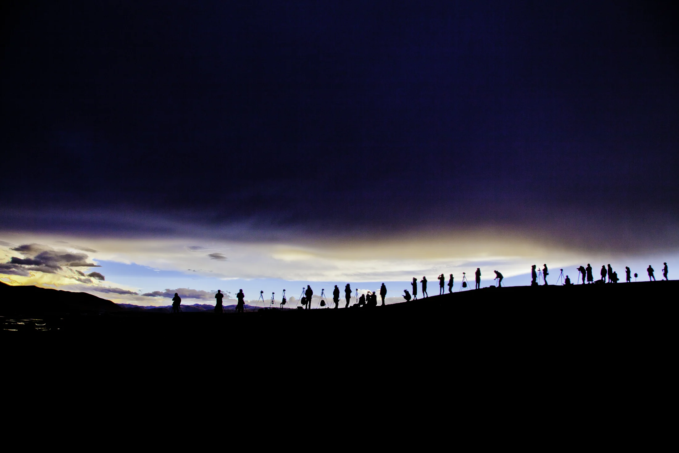 Gathered on the horizon